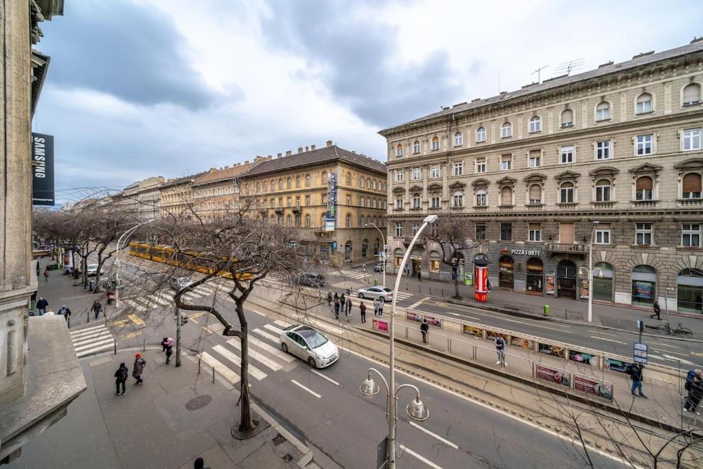 Апартаменти Andrassy Grandeur With Indoor Parking Будапешт Екстер'єр фото